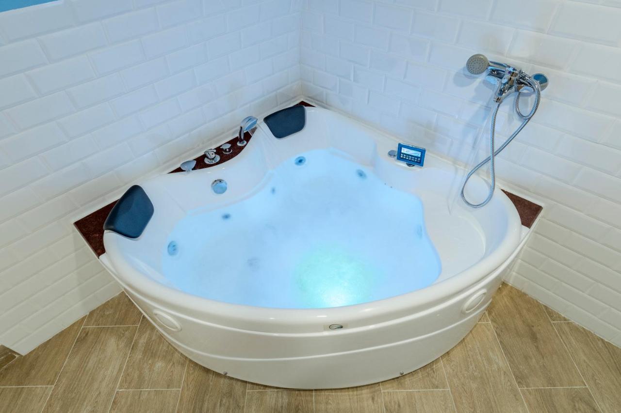 El Triangulo Del Arte - Jacuzzi Apartment มาดริด ภายนอก รูปภาพ