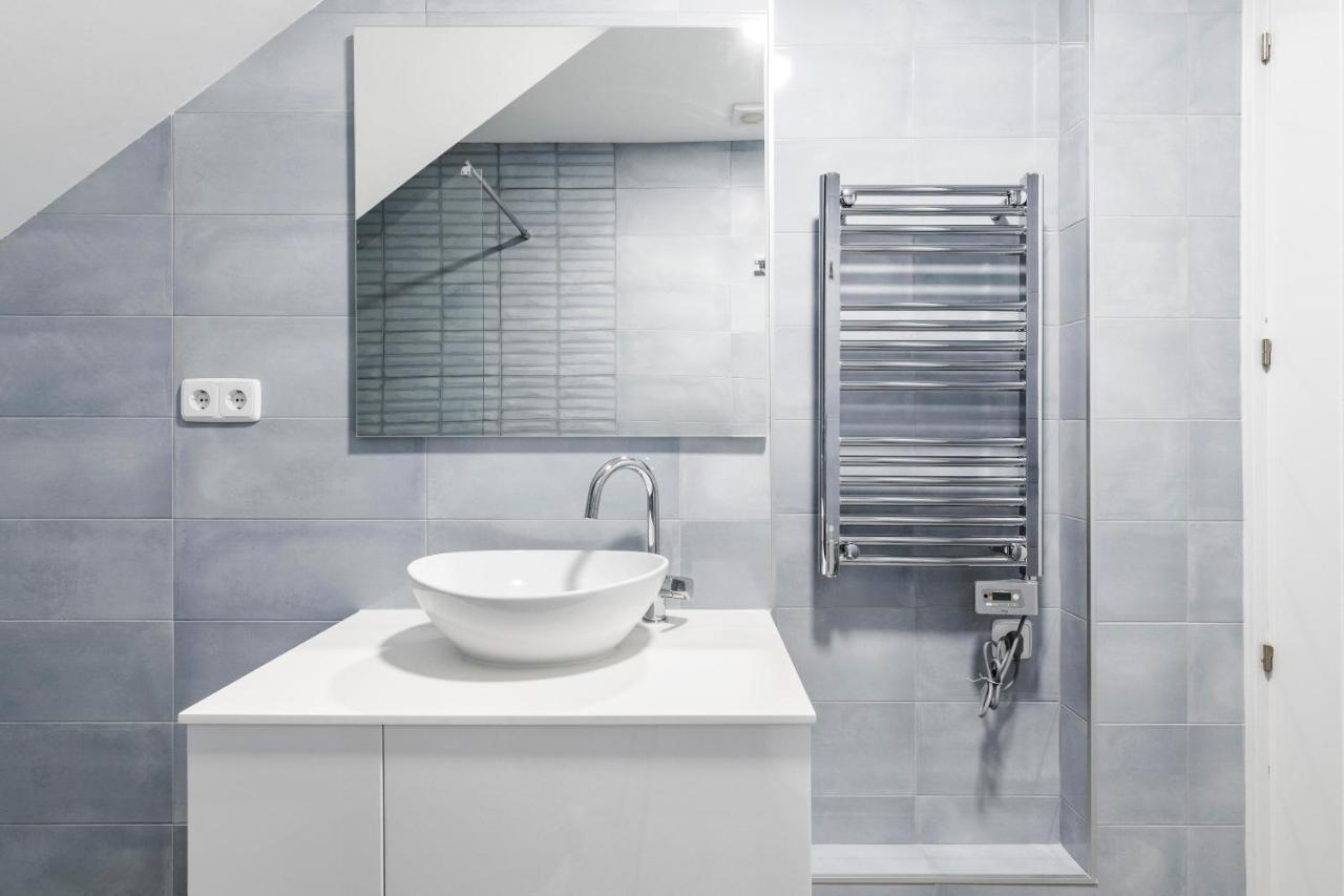 El Triangulo Del Arte - Jacuzzi Apartment มาดริด ภายนอก รูปภาพ